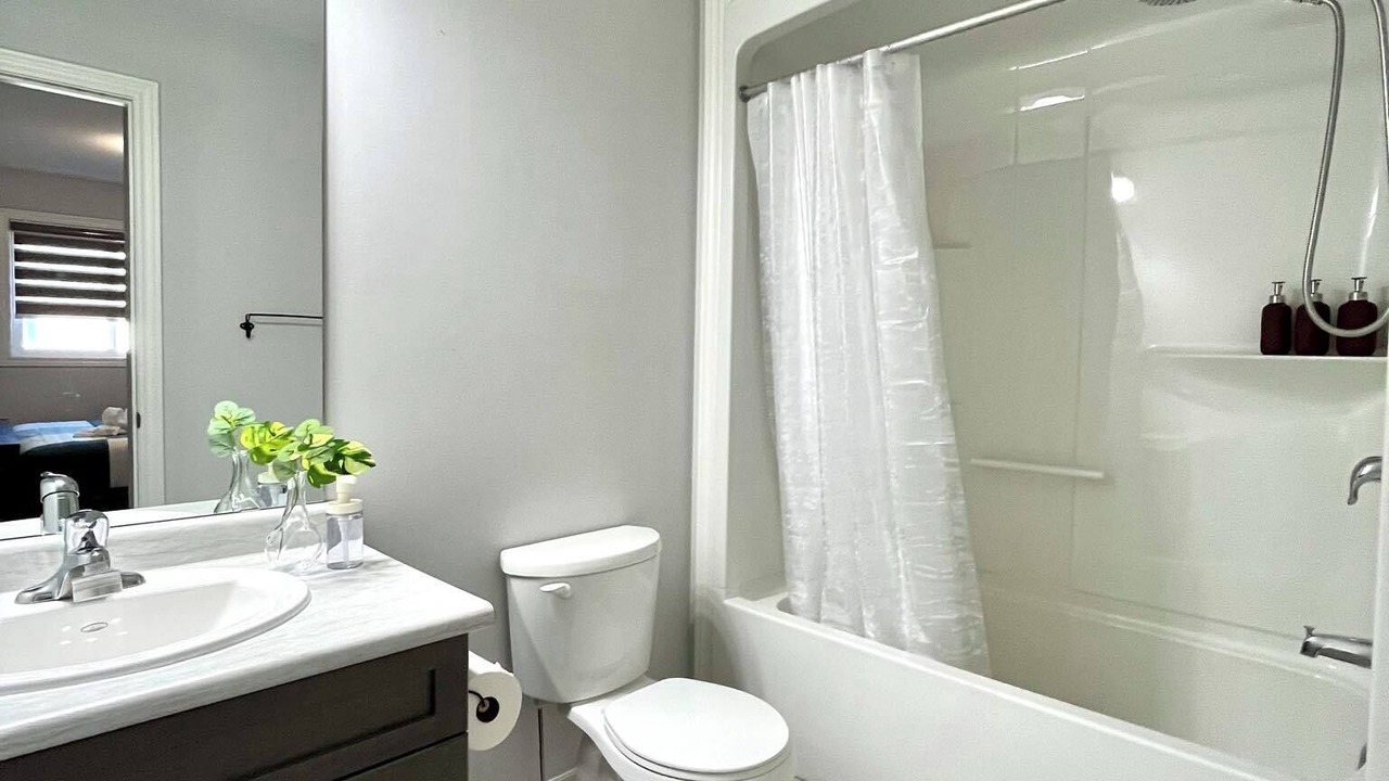 Photo of Bathroom in Thorold