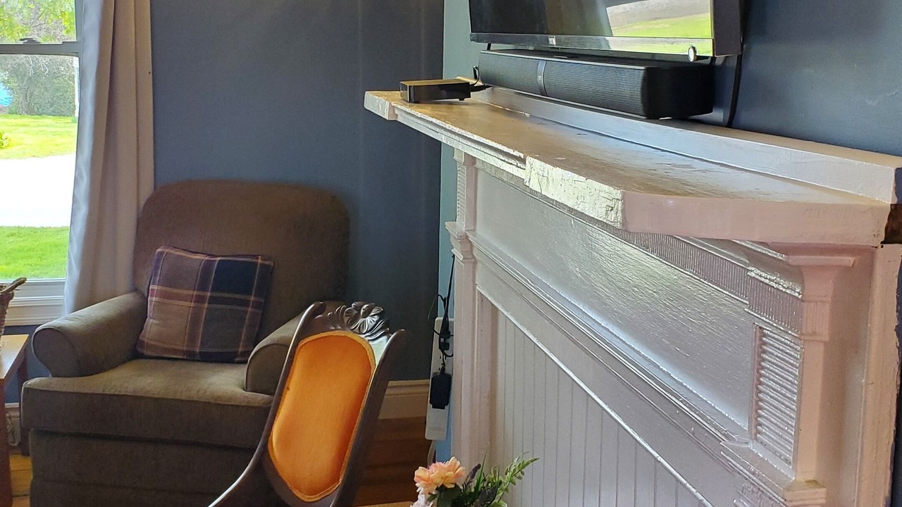 Photo of Livingroom in Greater Napanee