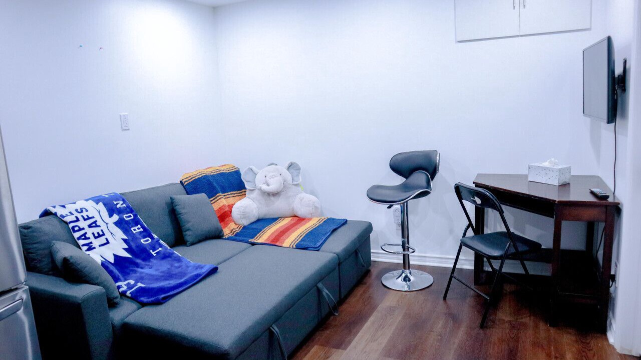 Photo of Livingroom in Port Dalhousie