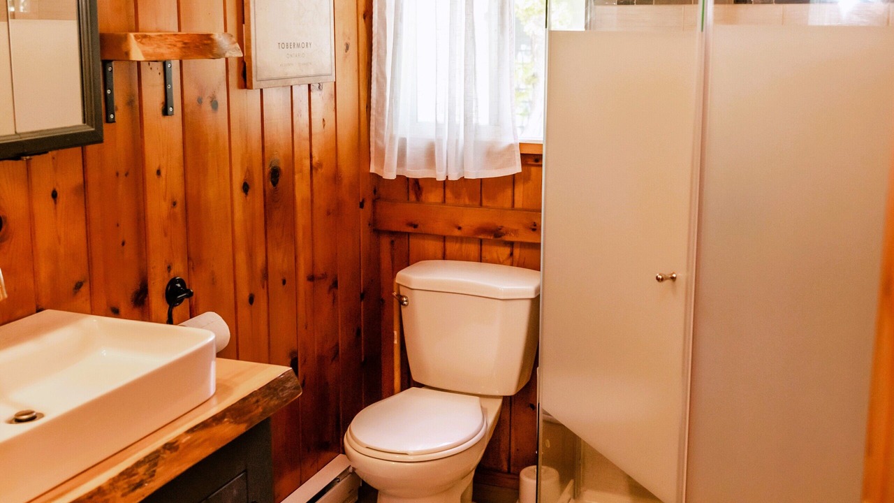 Photo of Bathroom in Tobermory