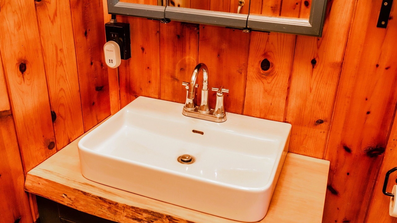 Photo of Bathroom in Tobermory
