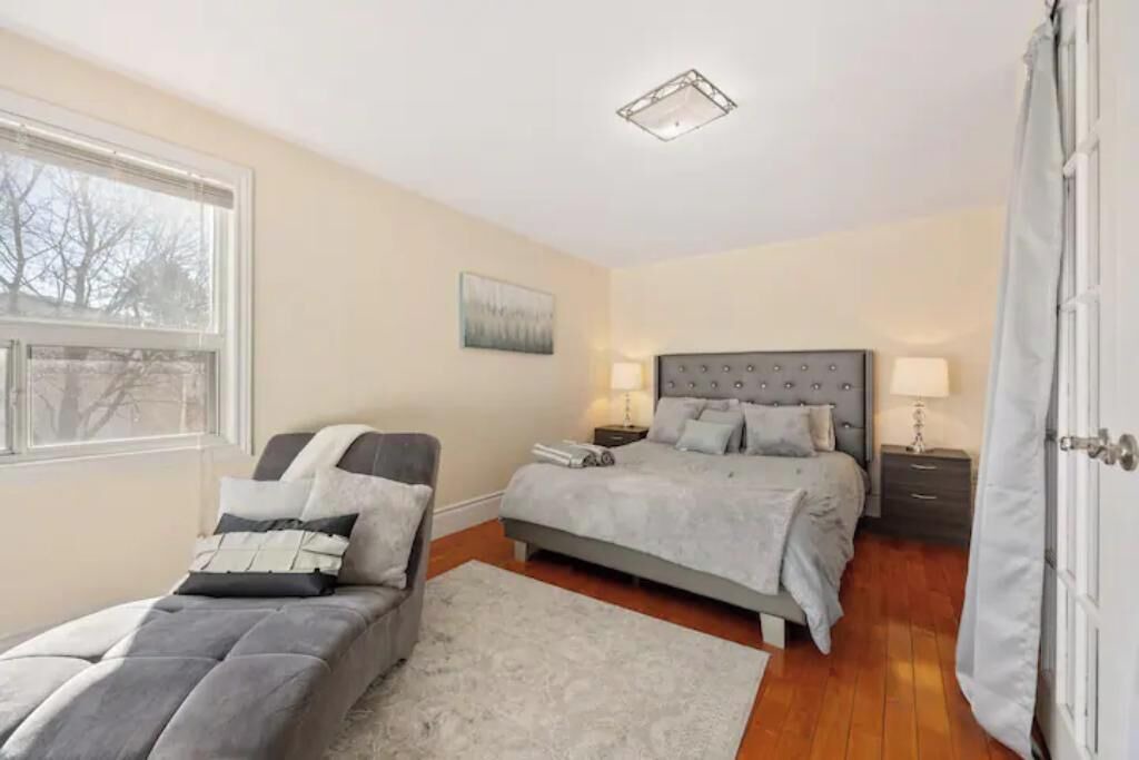 Photo of Bedroom in Thornhill