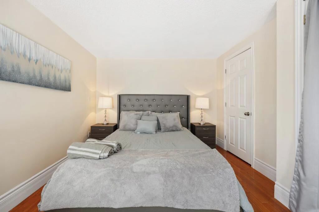 Photo of Bedroom in Thornhill