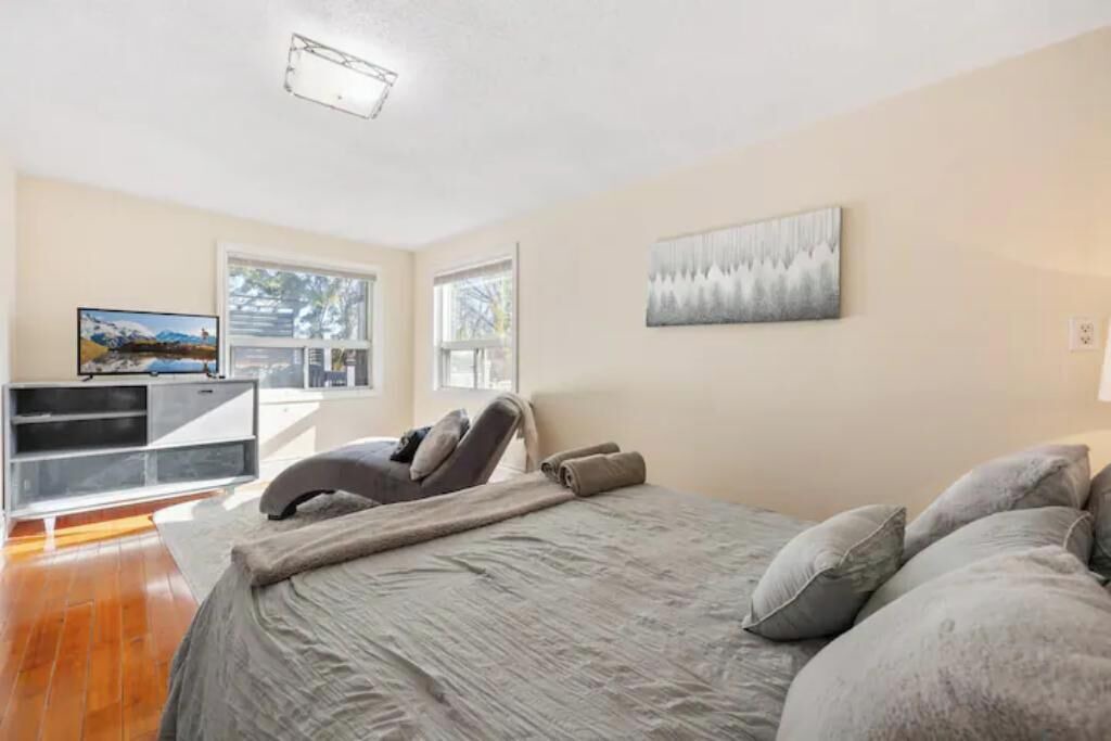 Photo of Bedroom in Thornhill