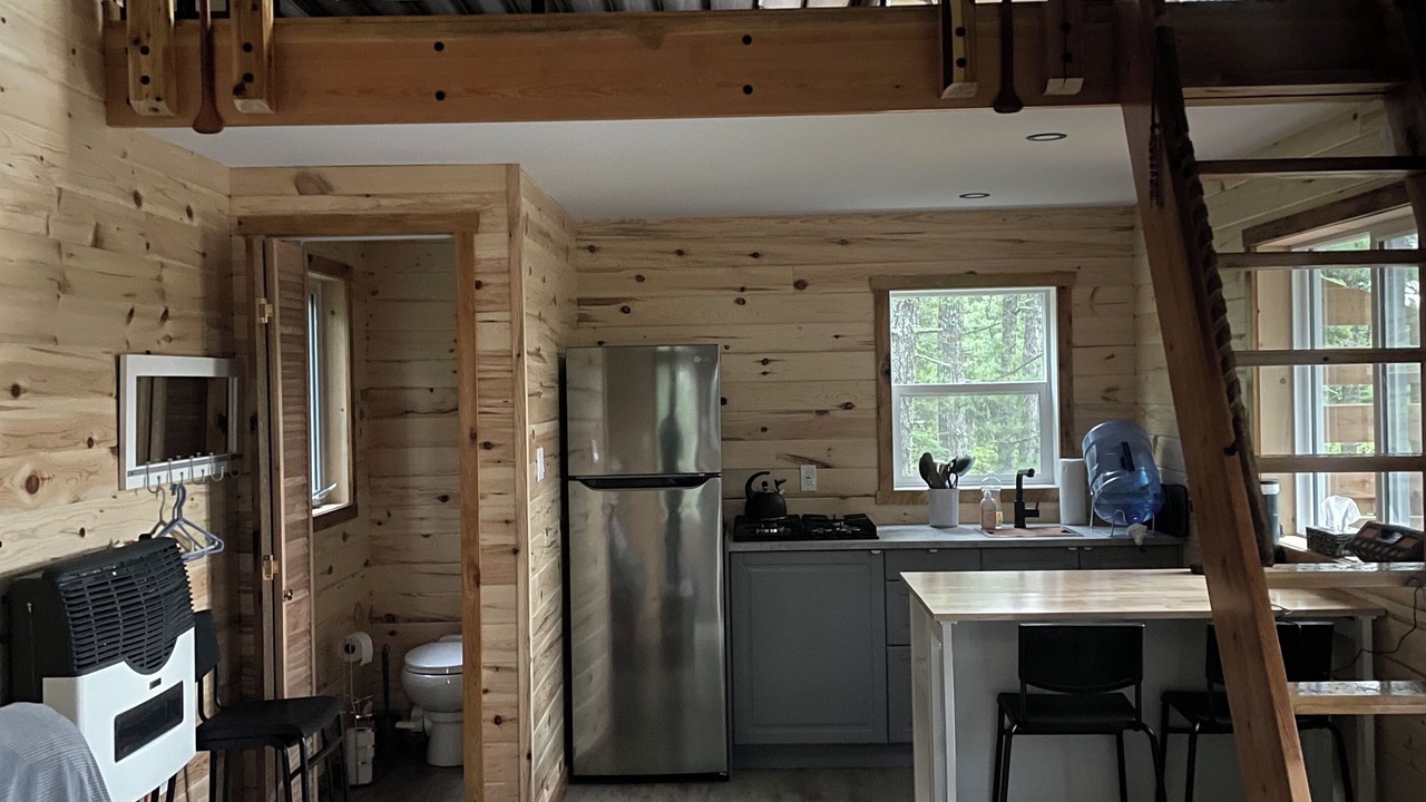 Photo of Livingroom in Kenora