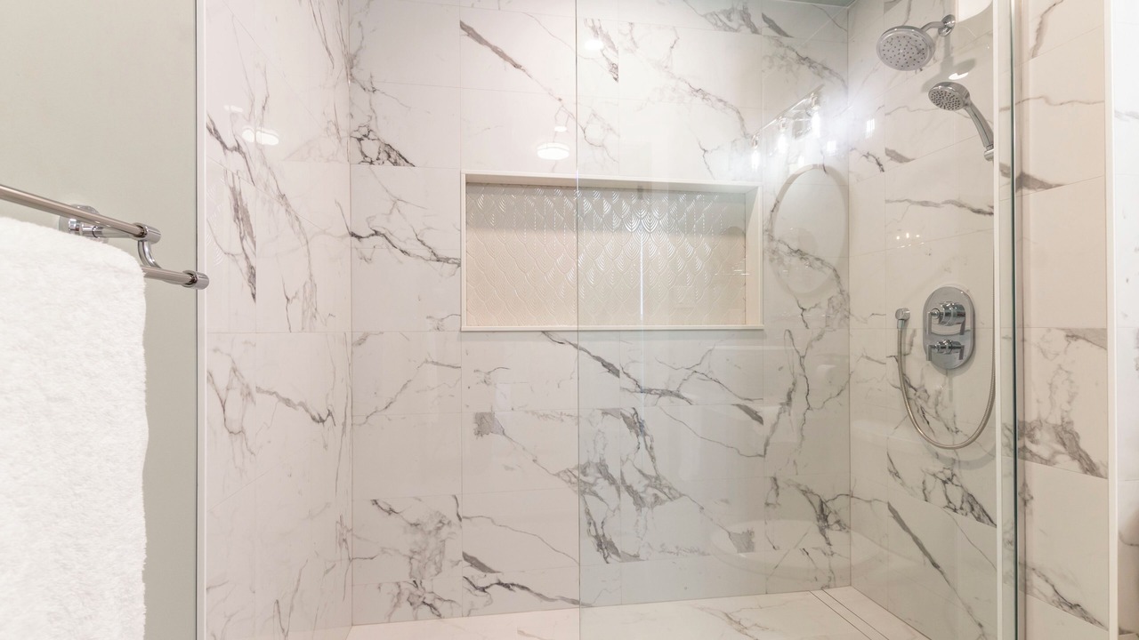 Photo of Bathroom in Normandale