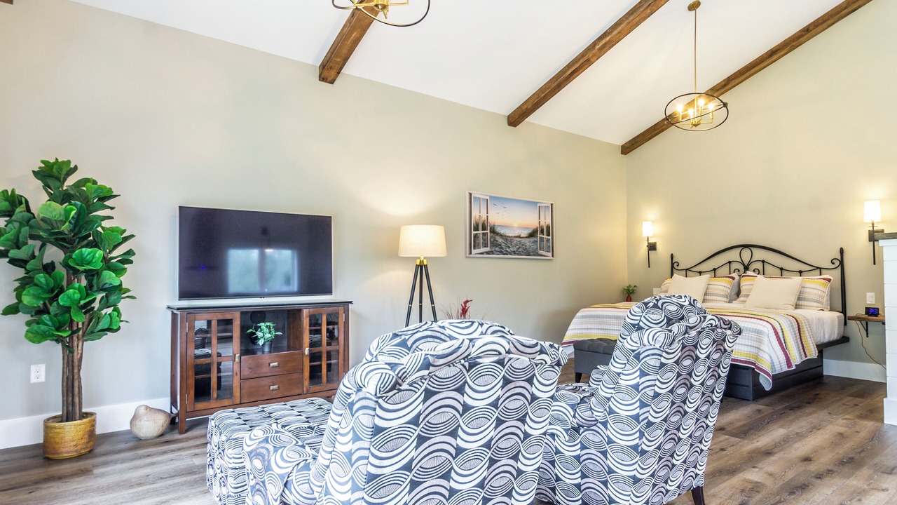 Photo of Bedroom in Normandale