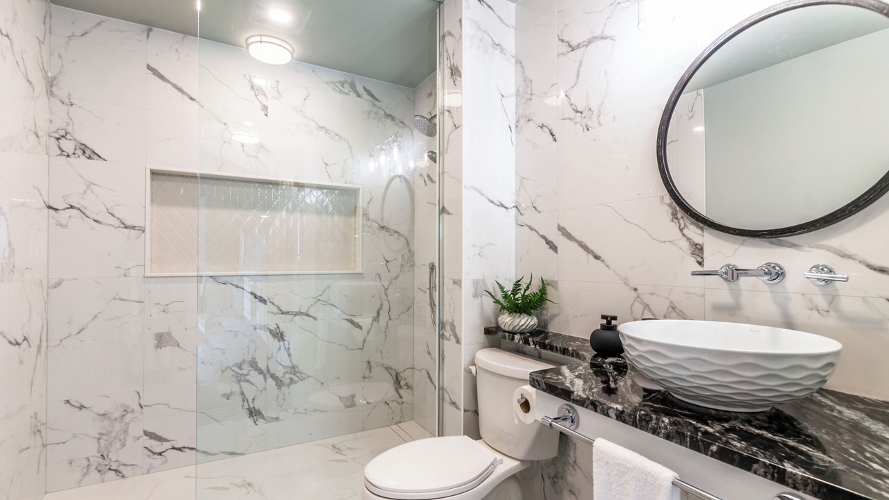 Photo of Bathroom in Normandale