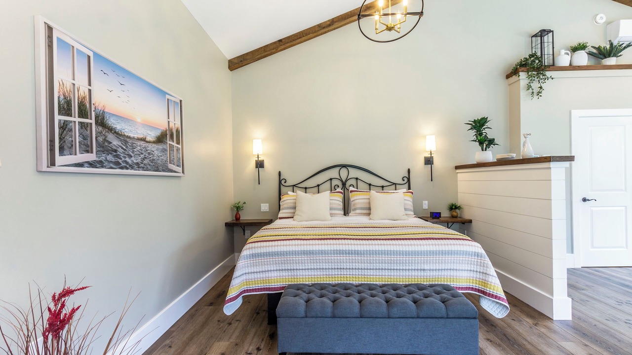 Photo of Bedroom in Normandale