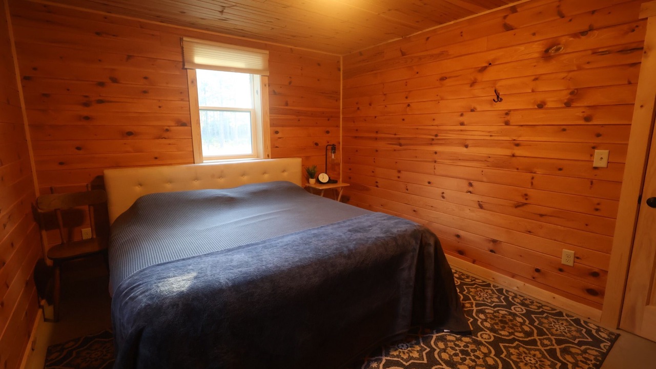 Photo of Bedroom in Menahga