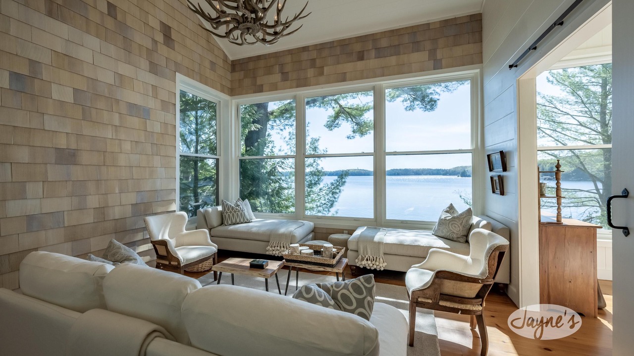 Photo of Bedroom in Muskoka Lakes