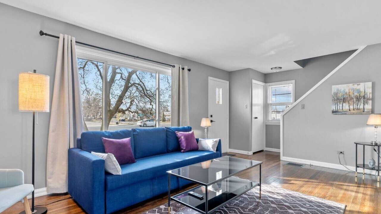 Photo of Livingroom in Bridgeview