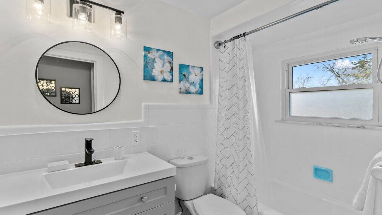 Photo of Bathroom in Bridgeview