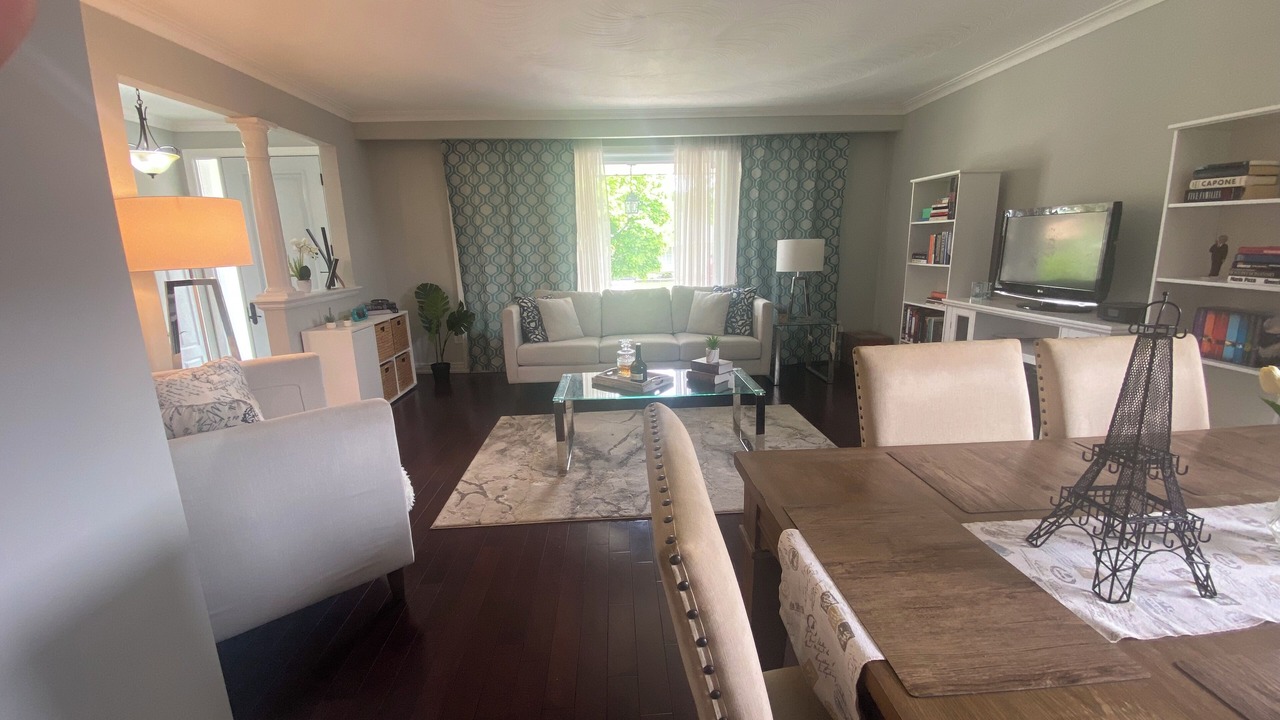 Photo of Livingroom in Richview