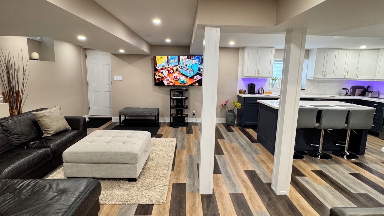 Photo of Livingroom in Ajax