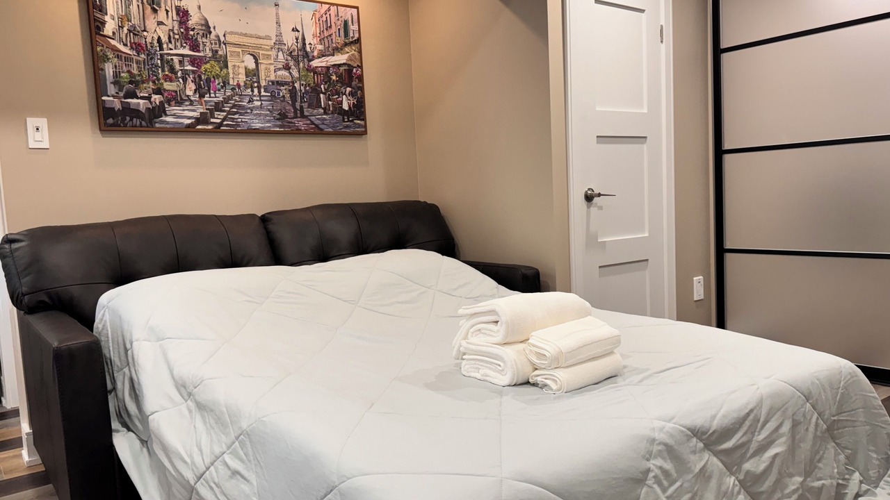 Photo of Bedroom in Ajax