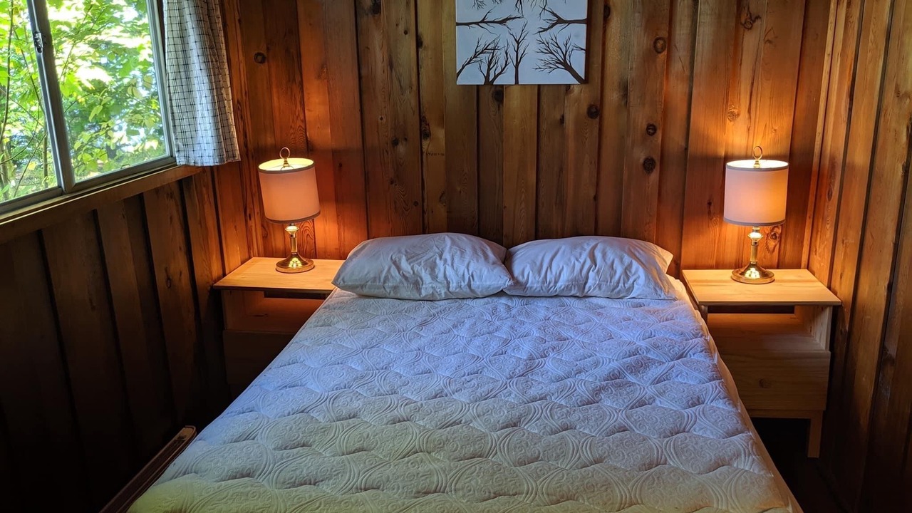 Photo of Bedroom in Newboro