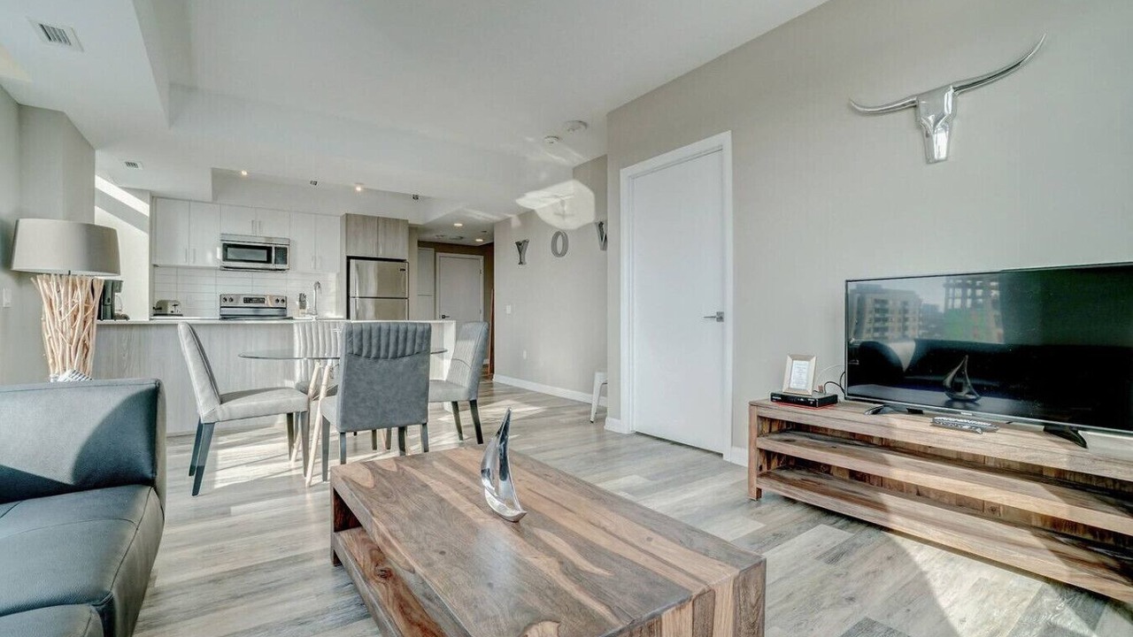 Photo of Livingroom in Ottawa Division
