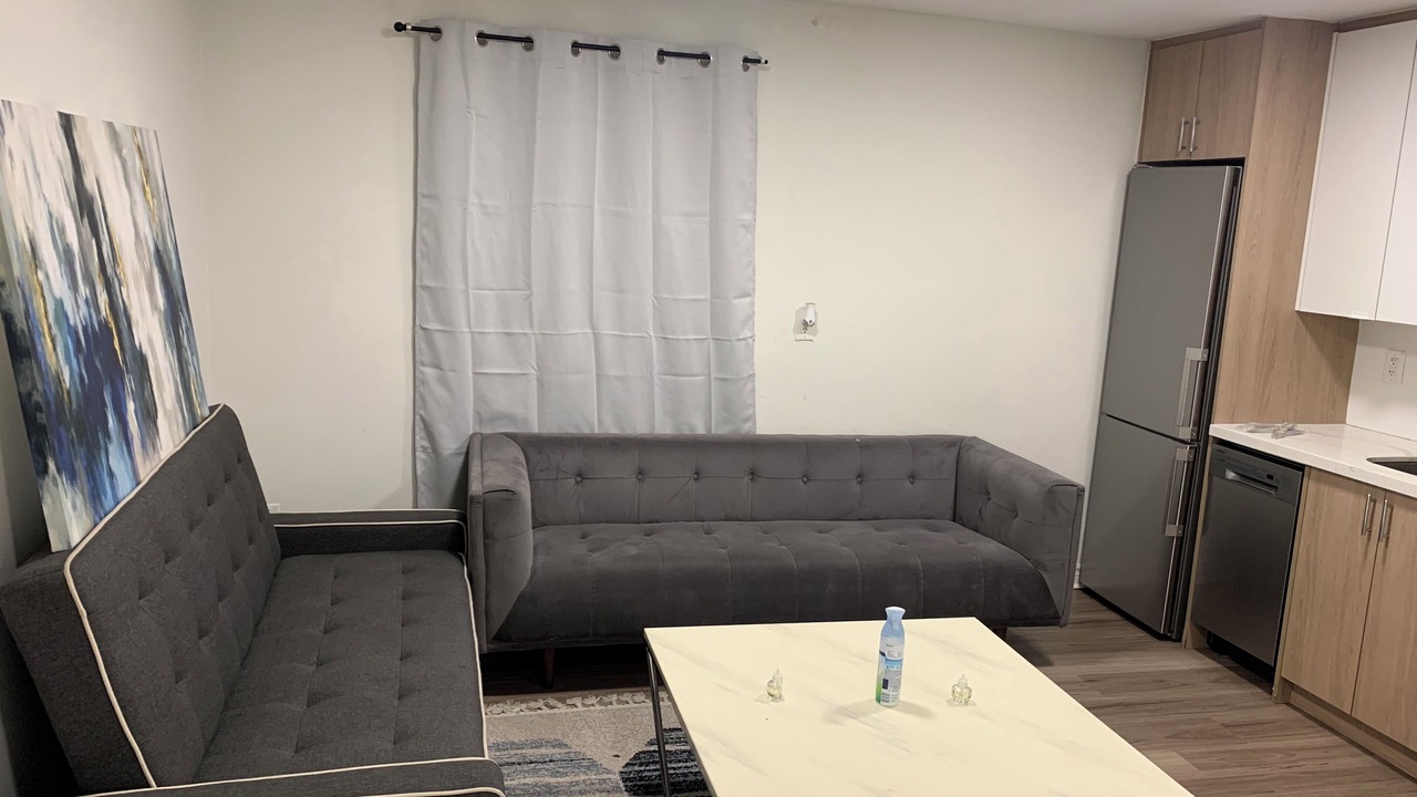 Photo of Livingroom in Thornhill