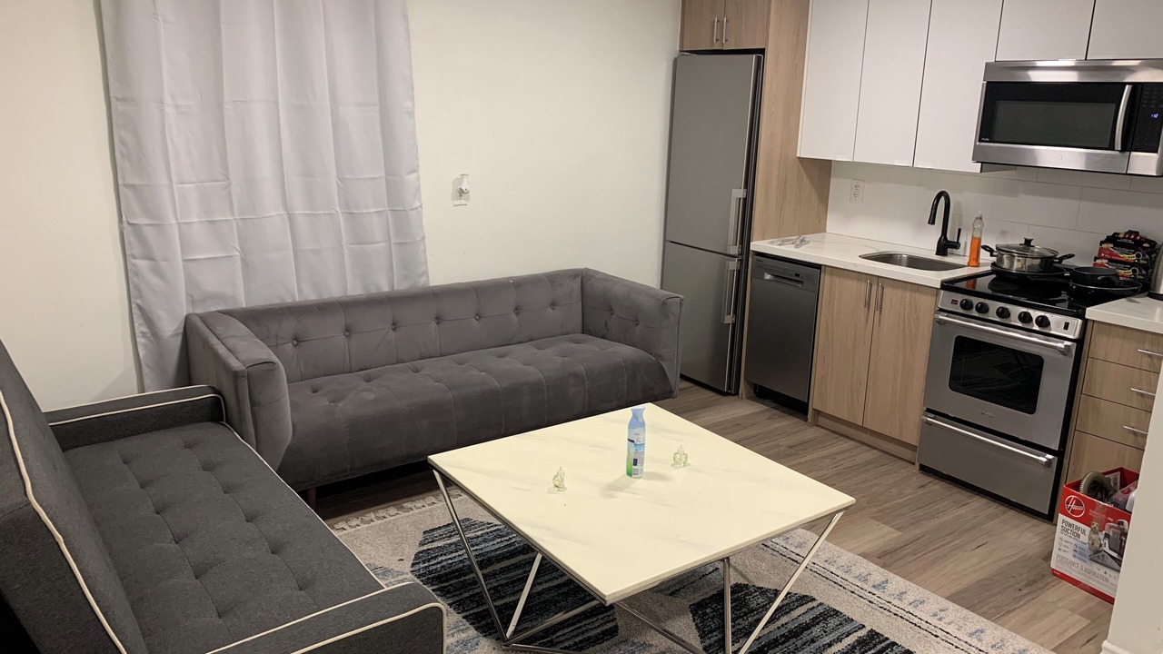Photo of Livingroom in Thornhill
