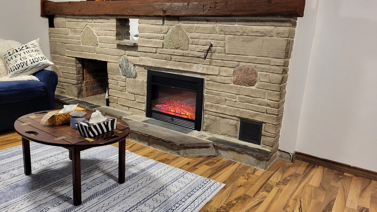 Photo of Livingroom in Shallow Lake
