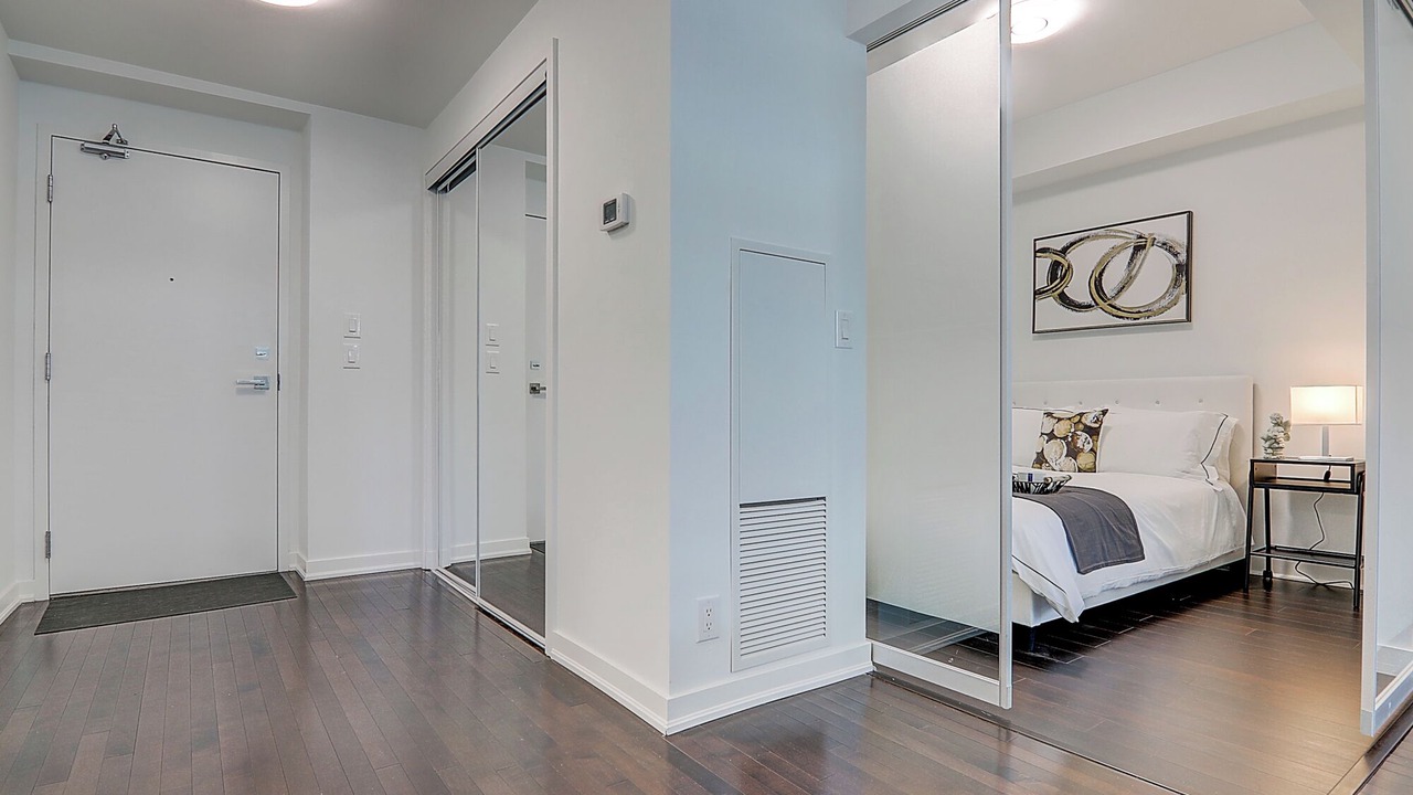 Photo of Bedroom in Toronto Entertainment District