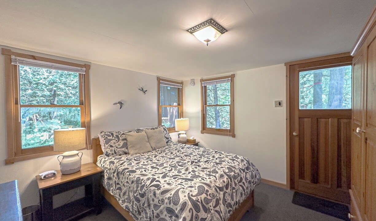 Photo of Bedroom in Minden Hills
