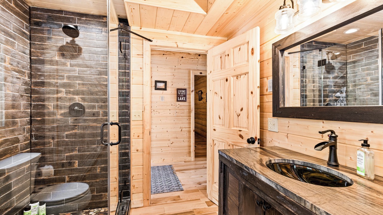 Photo of Bathroom in Schroeder