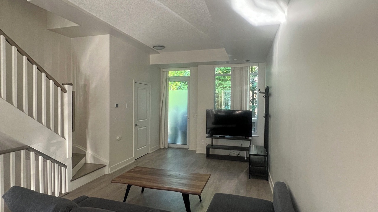 Photo of Livingroom in Willowdale