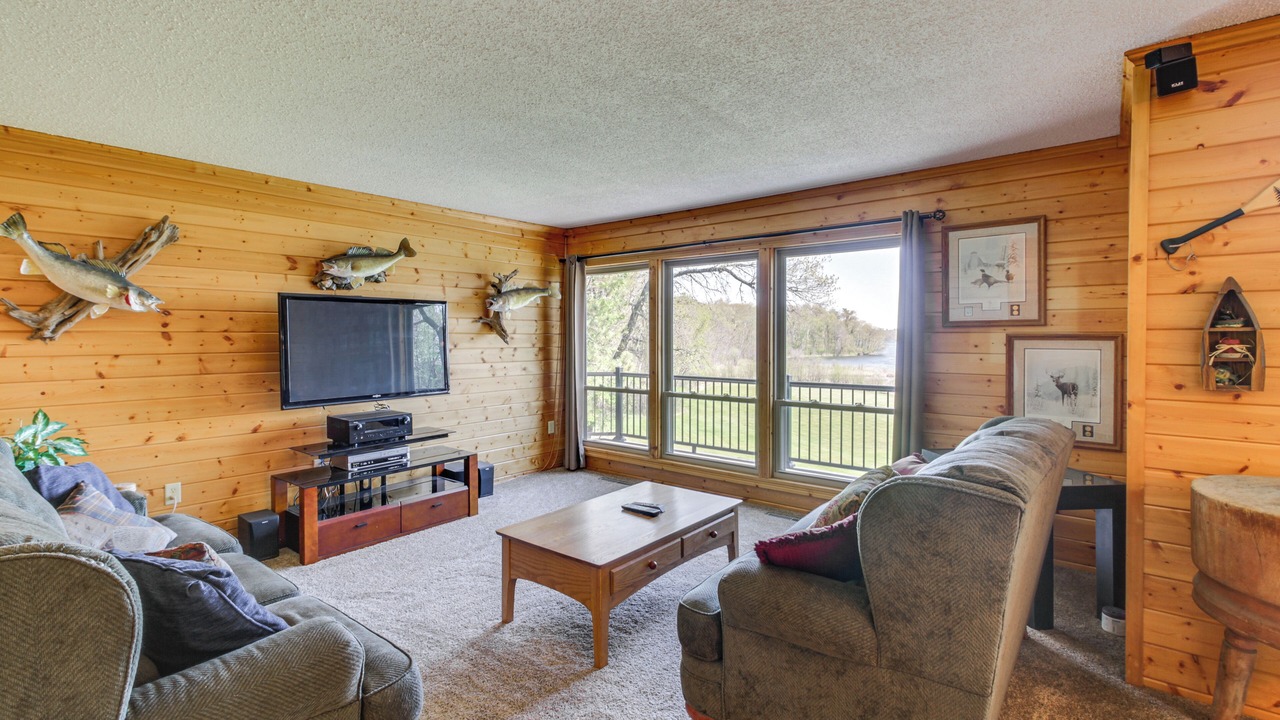Photo of Livingroom in Emily