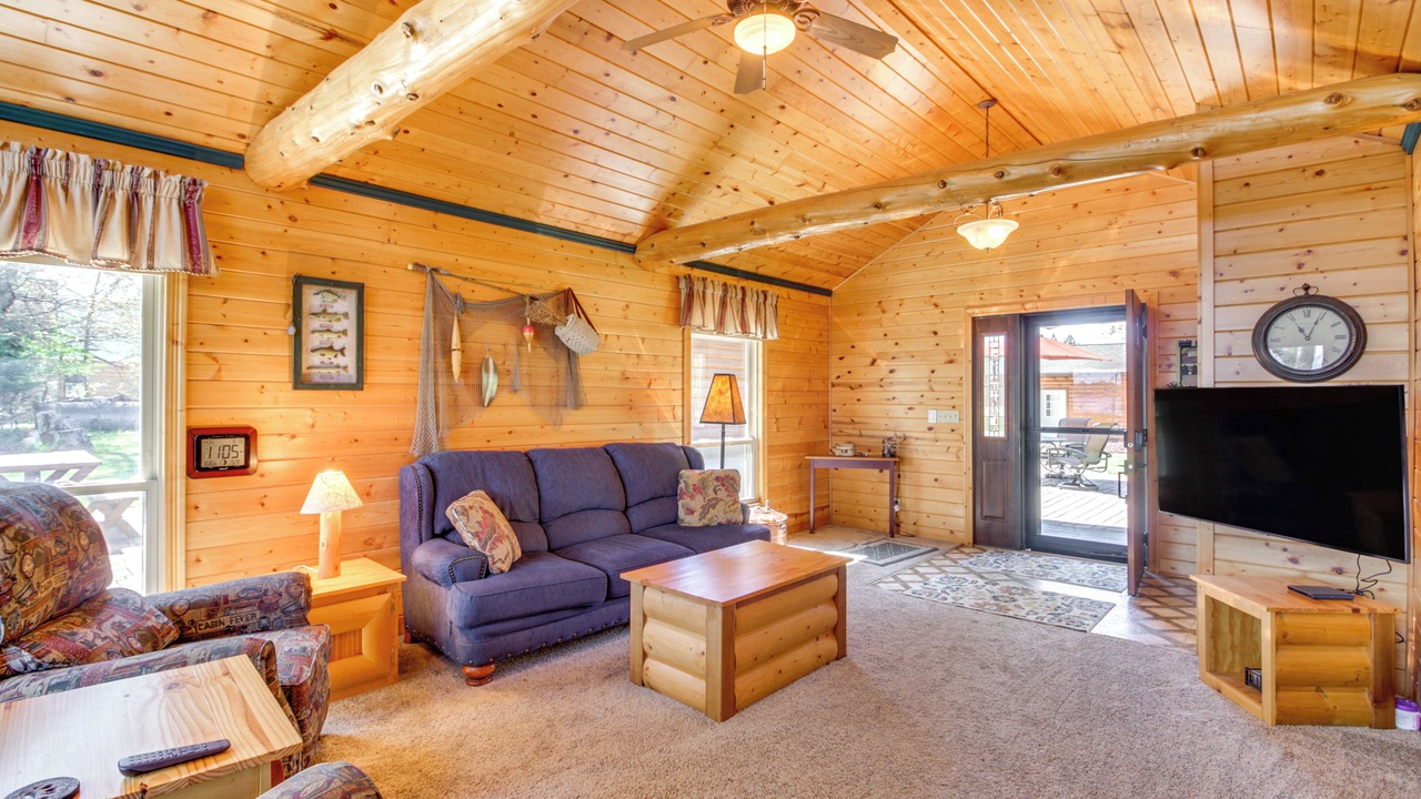 Photo of Bedroom in Emily