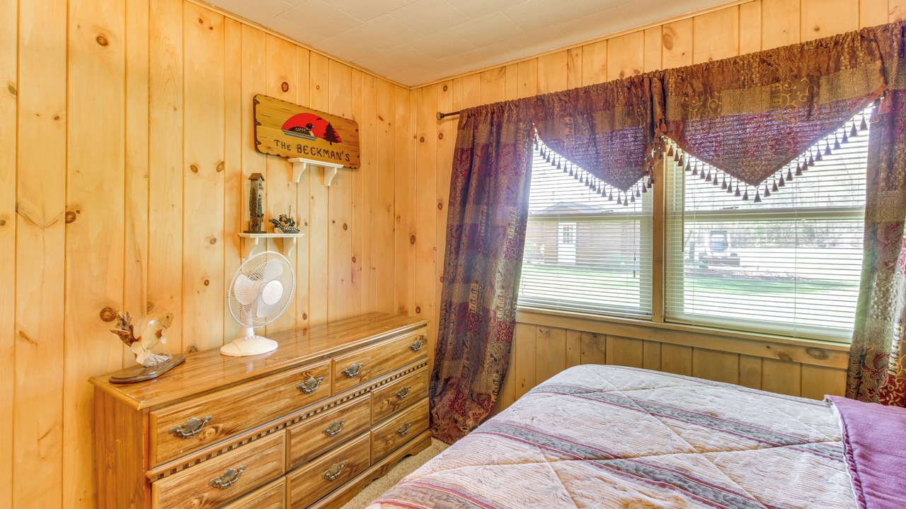 Photo of Bedroom in Emily