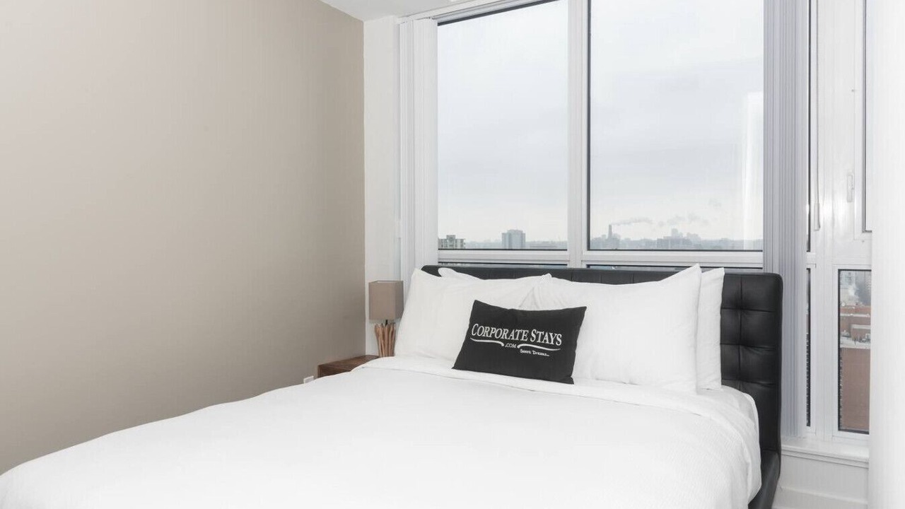 Photo of Bedroom in Toronto Entertainment District