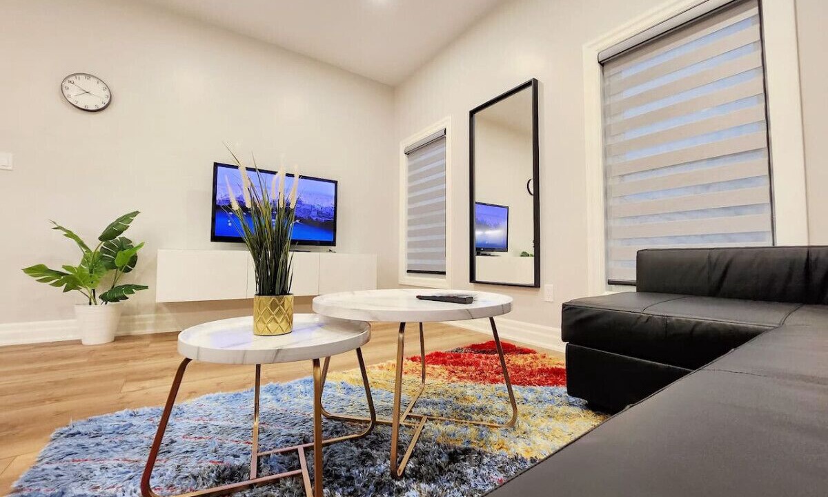 Photo of Livingroom in Downtown