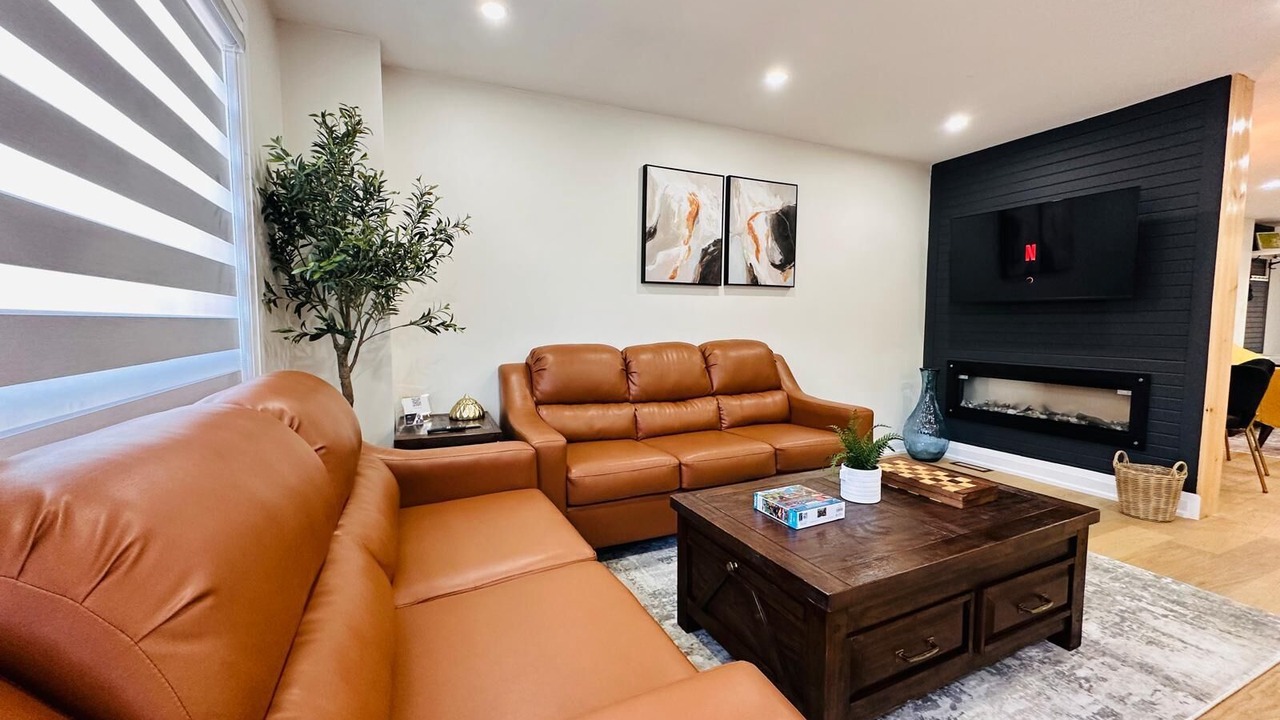 Photo of Livingroom in Meadowvale Village
