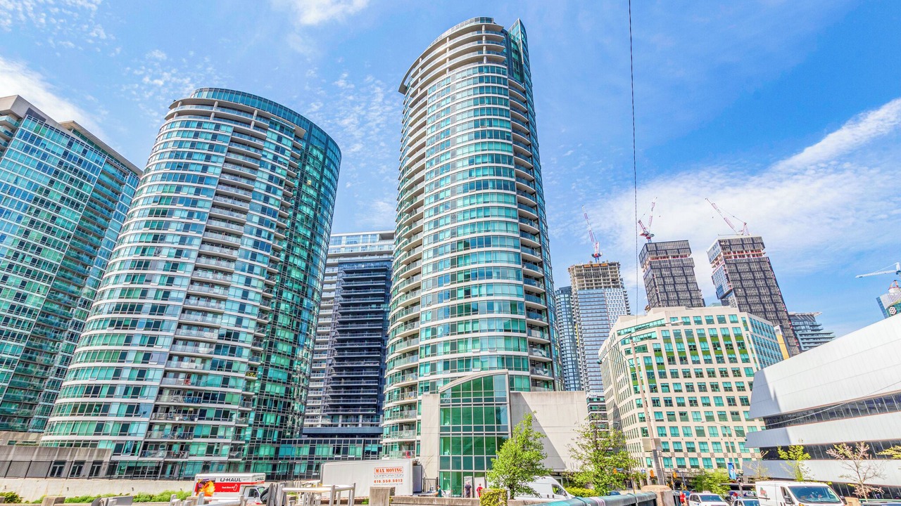 Photo of Outdoor in Toronto Entertainment District
