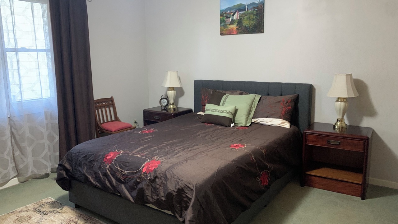 Photo of Bedroom in Bayridge West
