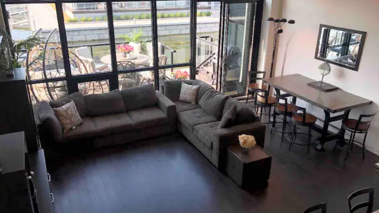 Photo of Livingroom in Innisfil