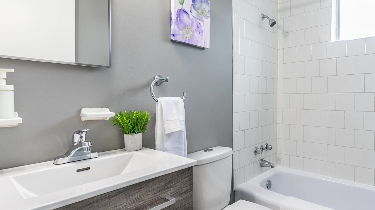 Photo of Bathroom in Rosedale
