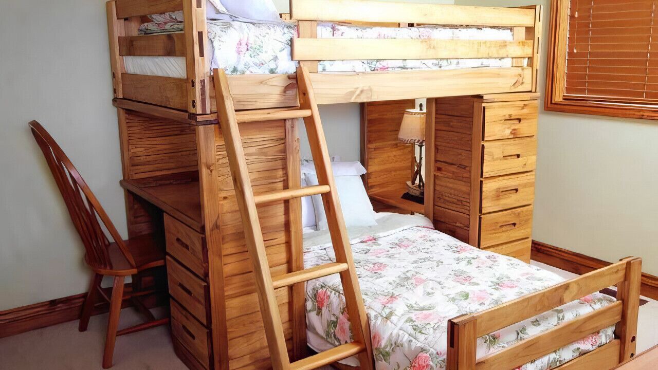 Photo of Bedroom in North Kawartha