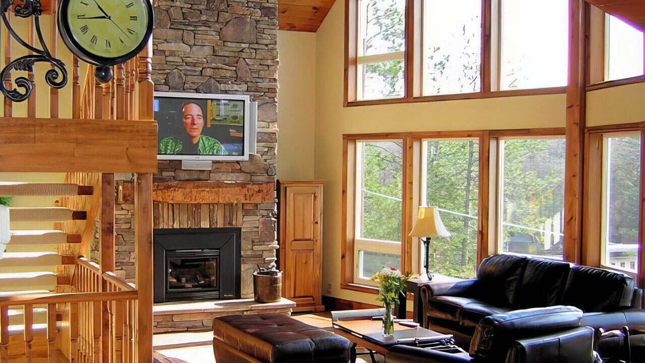 Photo of Livingroom in North Kawartha