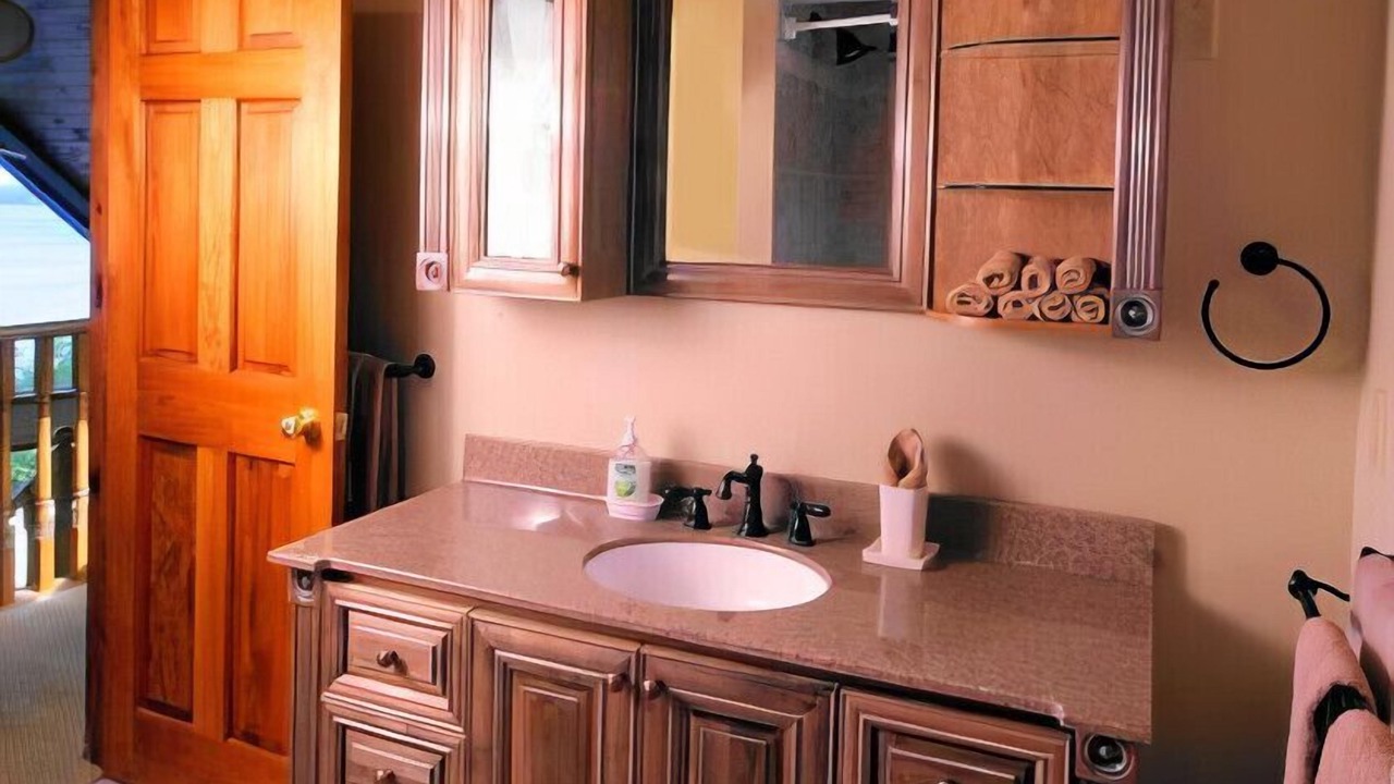 Photo of Bathroom in North Kawartha