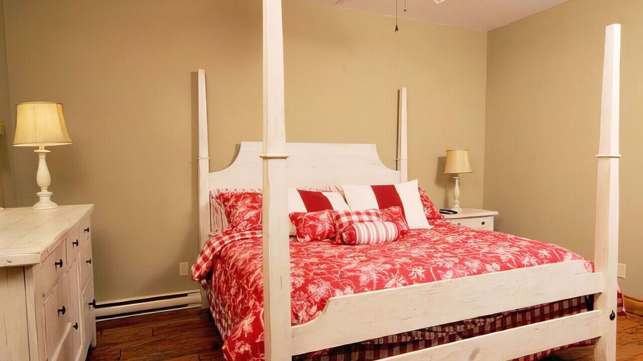 Photo of Bedroom in North Kawartha