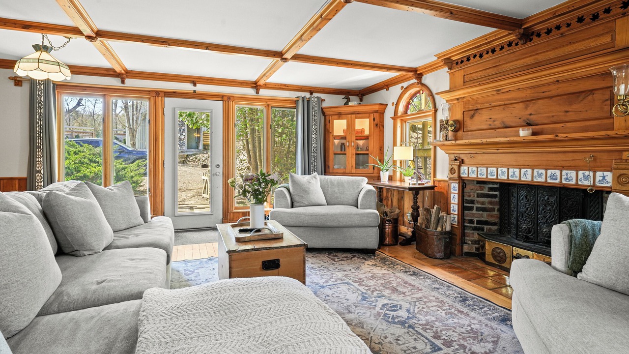 Photo of Livingroom in Mulmur