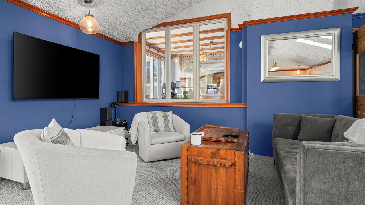 Photo of Livingroom in Mulmur