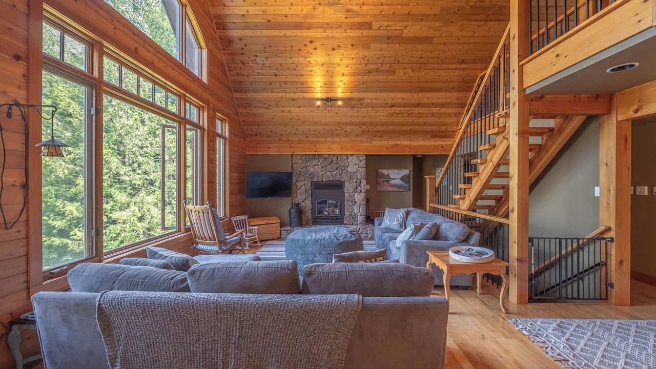 Photo of Bedroom in North Kawartha