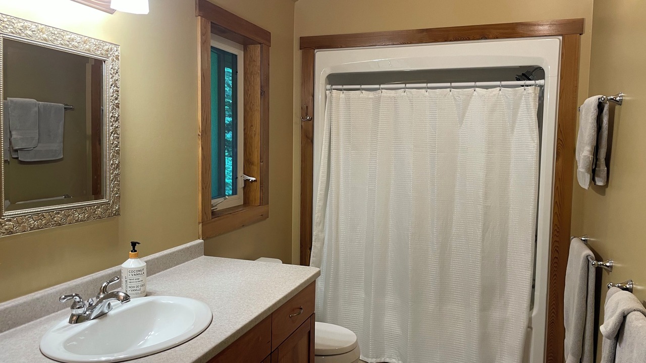 Photo of Bathroom in North Kawartha