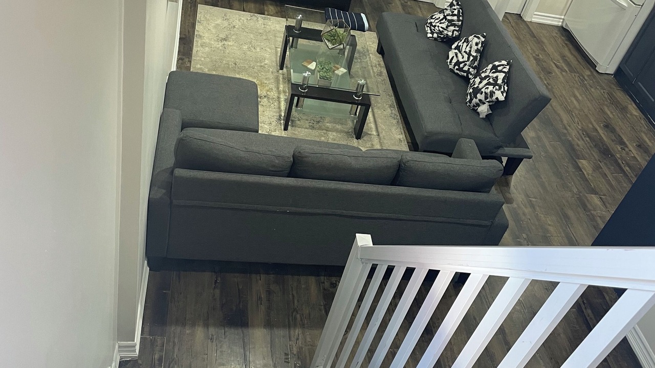 Photo of Livingroom in Bramalea