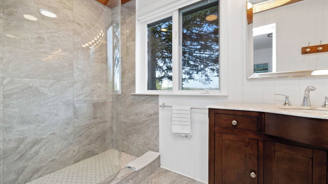 Photo of Bathroom in Bracebridge