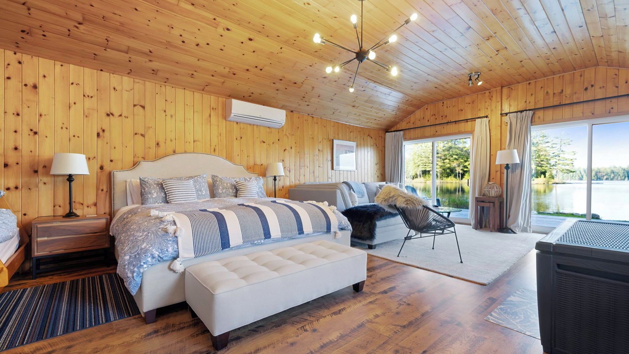 Photo of Bedroom in Bracebridge